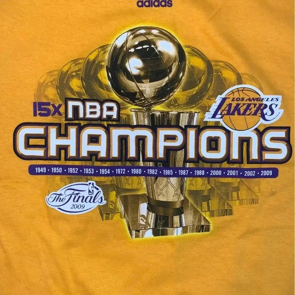 Los Angeles Lakers 15x Champions T- Shirt Tee Adidas NEW WITH TAGS VINTAGE Sz XL
